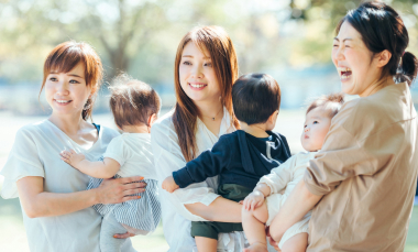 女性が子育てしながら長く働きやすい制度を整備しています